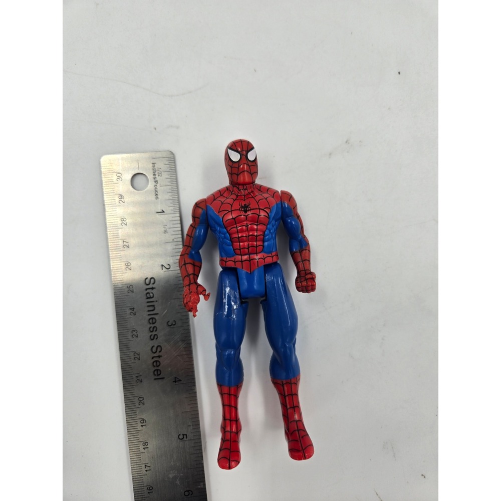 MARVEL Spiderman ToyBiz Heavy Hitters Spider-Man 5" Action Figure, 1996